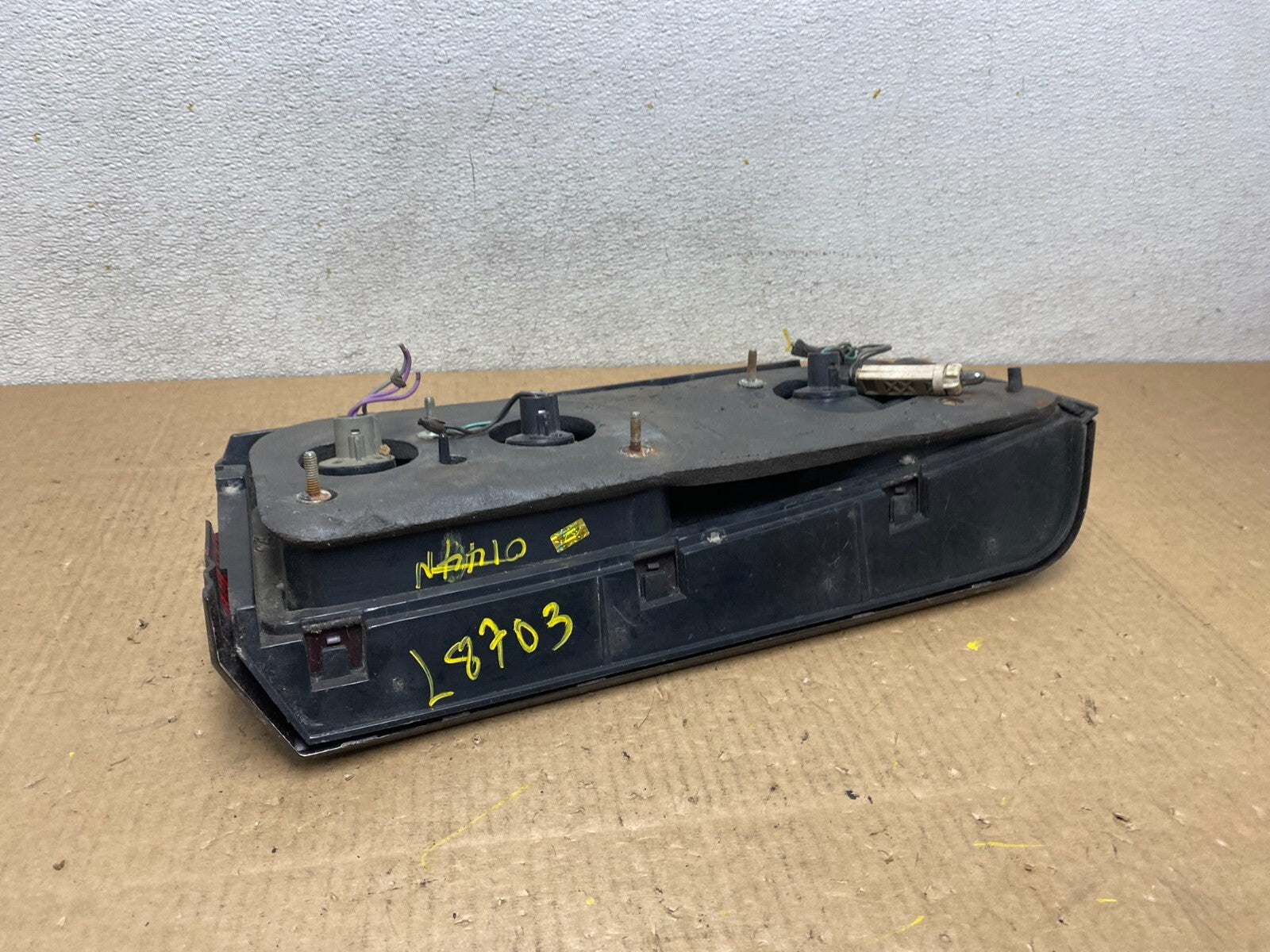 1984 1985 1986 Chrysler Laser Left Driver Side Tail Light OEM L8703 DG10