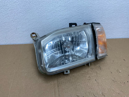 1999 to 2004 Nissan Pathfinder Left Driver Halogen Headlight Oem AB6856 DW2