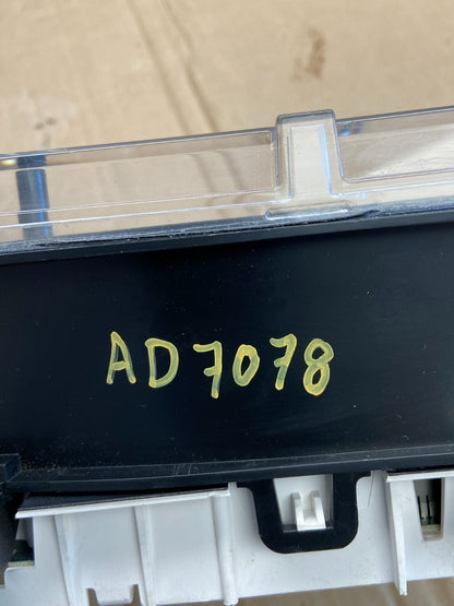 2006 Ford E350 Gauge Speedometer Cluster ad7078 DG7