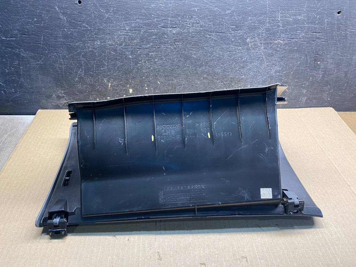 2003 - 2007 Honda Accord Front Right Passenger Storage Glove Box AI4948 DG4