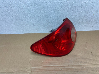 2005 to 2008 Toyota Corolla Left Driver Lh Side Tail Light AD3844 LK2