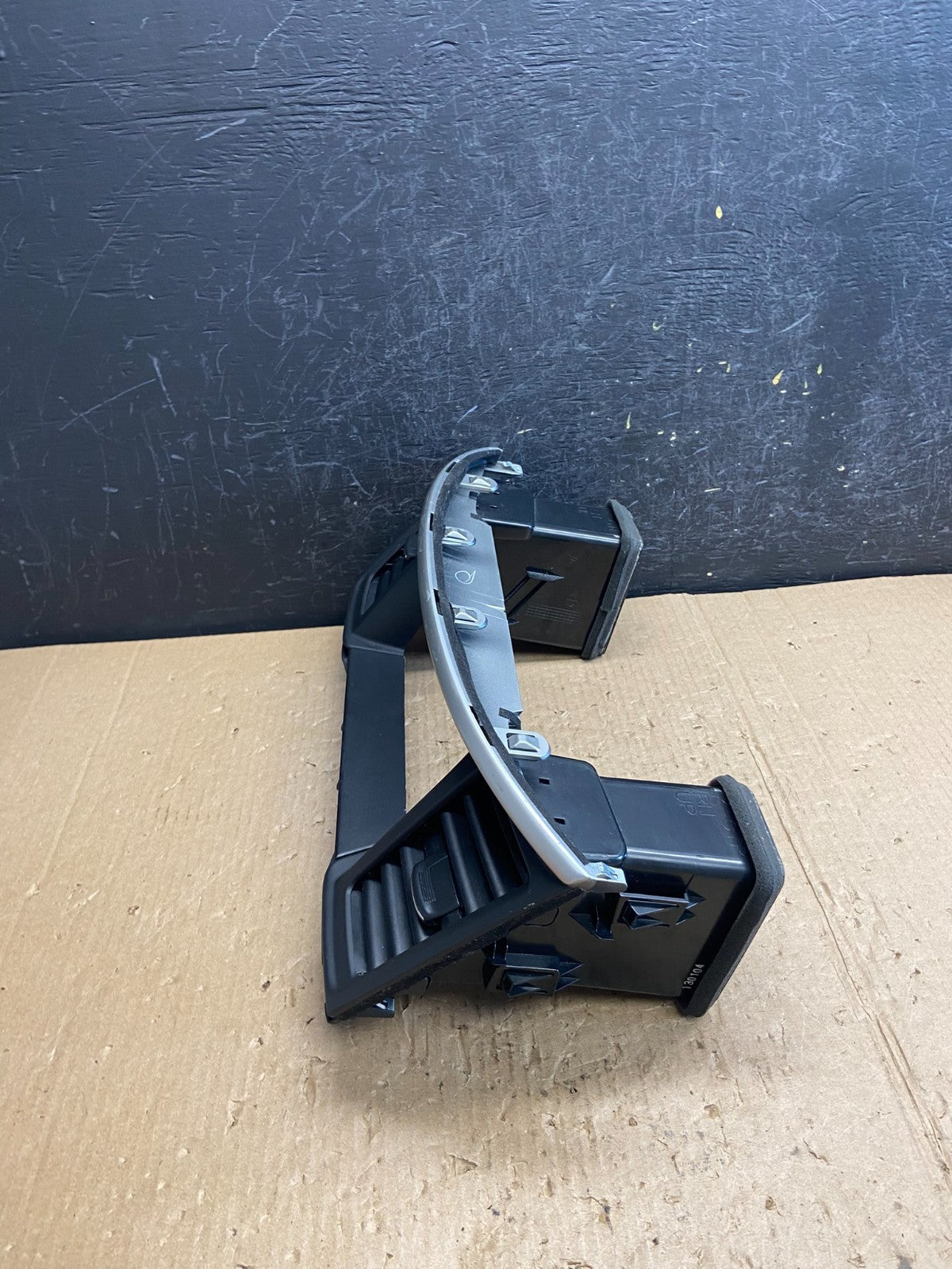 2013 to 2020 Nissan Pathfinder Center Dash Radio Trim Bezel Surround AE4176 DG2