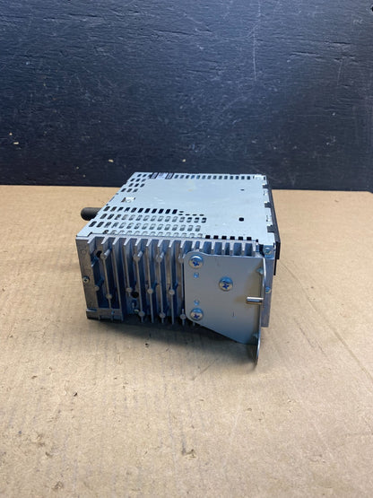 2011 to 2013 Ford Explorer Audio Equipment Radio Receiver AM FM CD AE7457 DW2