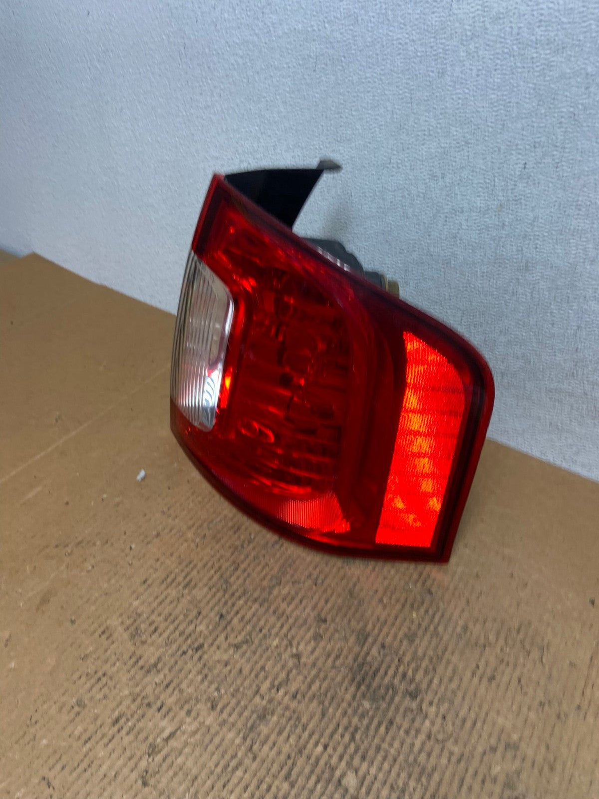 2011 2012 2013 2014 Ford Edge Right Passenger RH Side Tail light AE1490 LK1