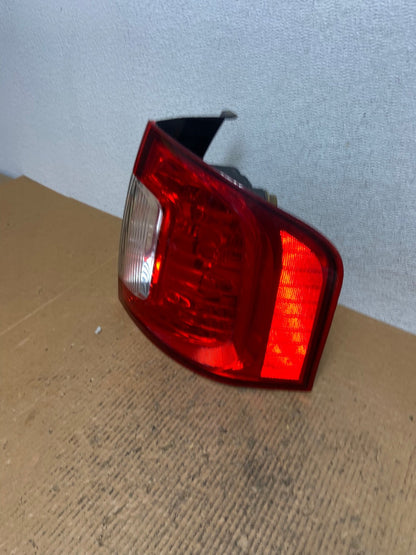 2011 2012 2013 2014 Ford Edge Right Passenger RH Side Tail light AE1490 LK1