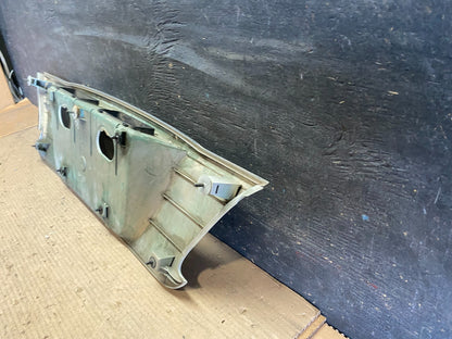 2000 2001 Infiniti I30 Rear Trunk Deck Finish Panel License Plate Trim S3332 DG7