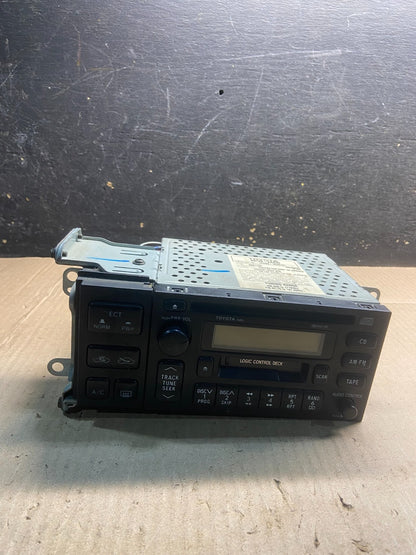 1999 2000 Toyota Camry Radio AM/FM CD Player Y7605 DG0
