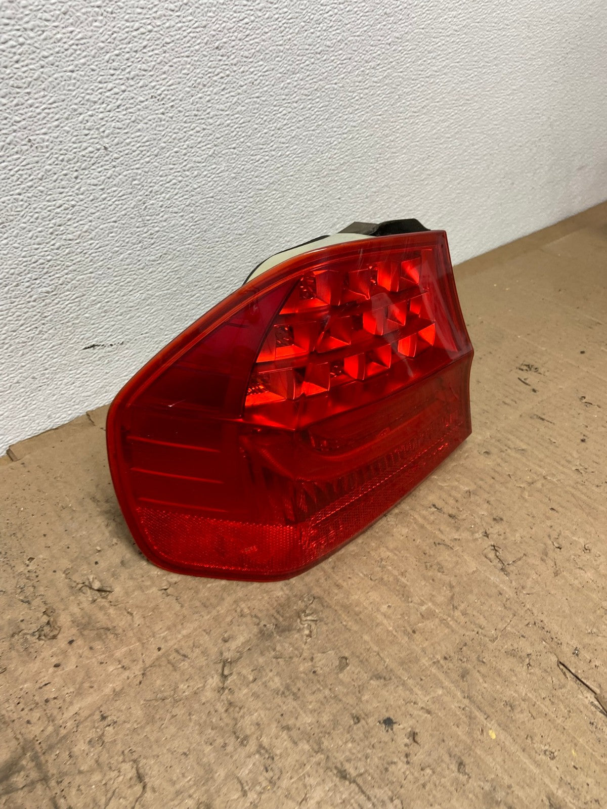 2009 2010 BMW 323i 325i 328i 335i 3 Series Left Driver Tail Light OEM AC0232 LK2