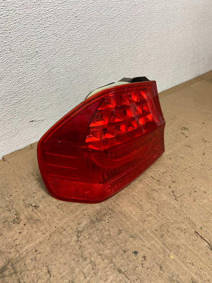 2009 2010 BMW 323i 325i 328i 335i 3 Series Left Driver Tail Light OEM AC0232 LK2