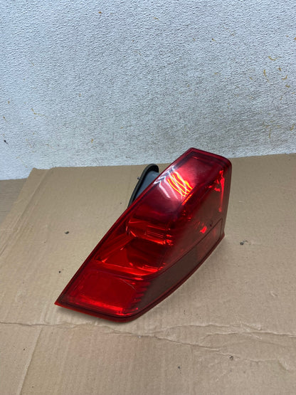 2003 2004 2005 Honda Civic Sedan Left Driver LH Side Tail Light AI1154 LK2