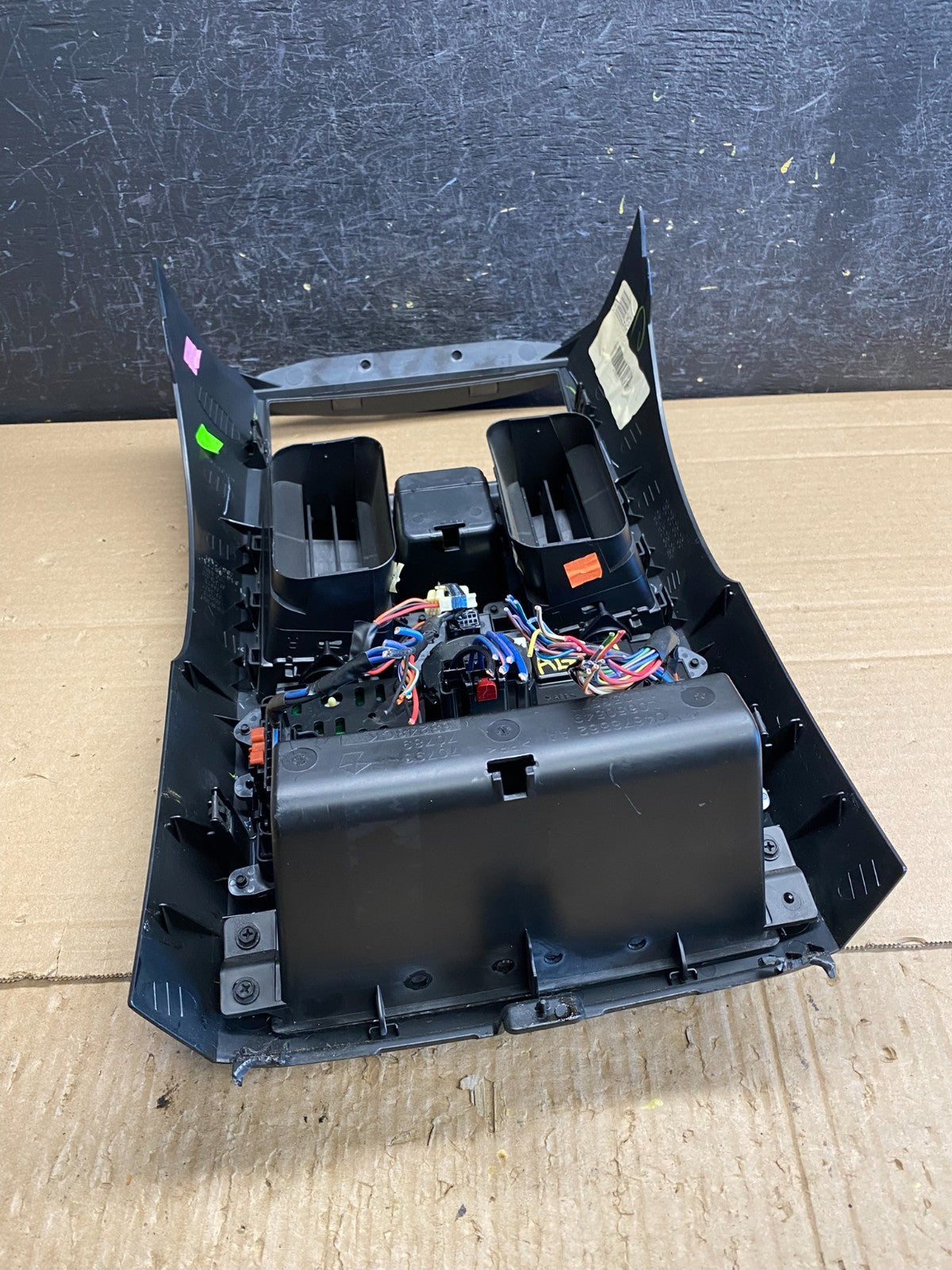 2008-2010 Dodge Grand Caravan A/C Climate Control Unit Bezel Trim AG0181 DG7