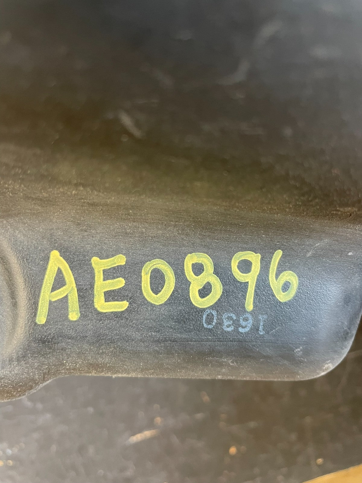 2011 - 2013 Dodge Durango 3.6L Resonator Air Intake Tube ae0896 DG6