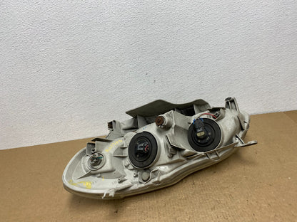 2003 to 2004 Toyota Corolla Right Passenger RH side Headlight AC1375 DW8
