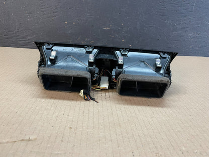 2007 to 2013 BMW X5 X6 Center Console Dash Air Vent AE3412 DG6