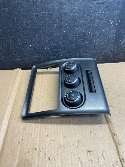 2011-2014 Dodge Challenger Dash Climate Control Heat Seats Radio Bezel AI2672 DG1