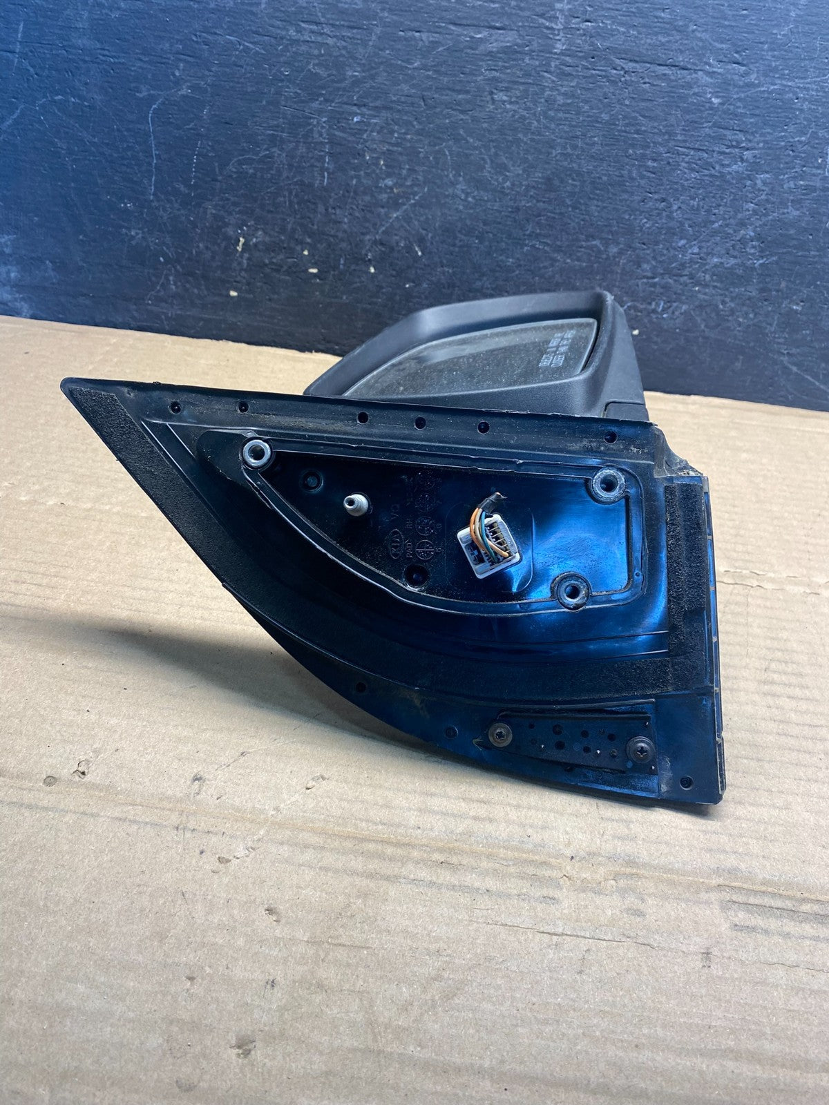2011 to 2014 Kia Sedona Right Passenger RH Side Door Mirror AF3921 DW4
