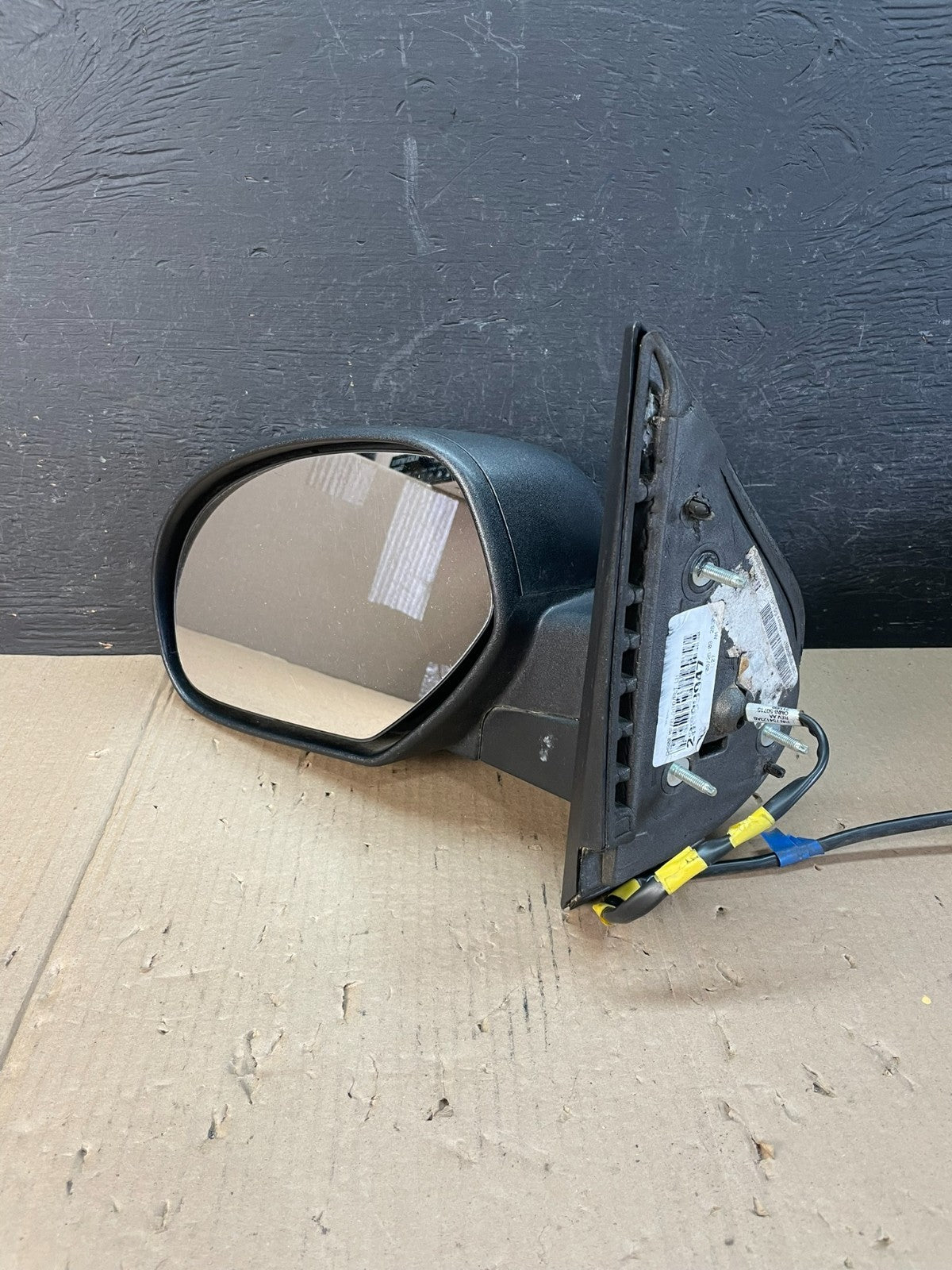 2007-2014 Chevrolet Avalanche Left Driver LH View Door Mirror AD8689 DW2