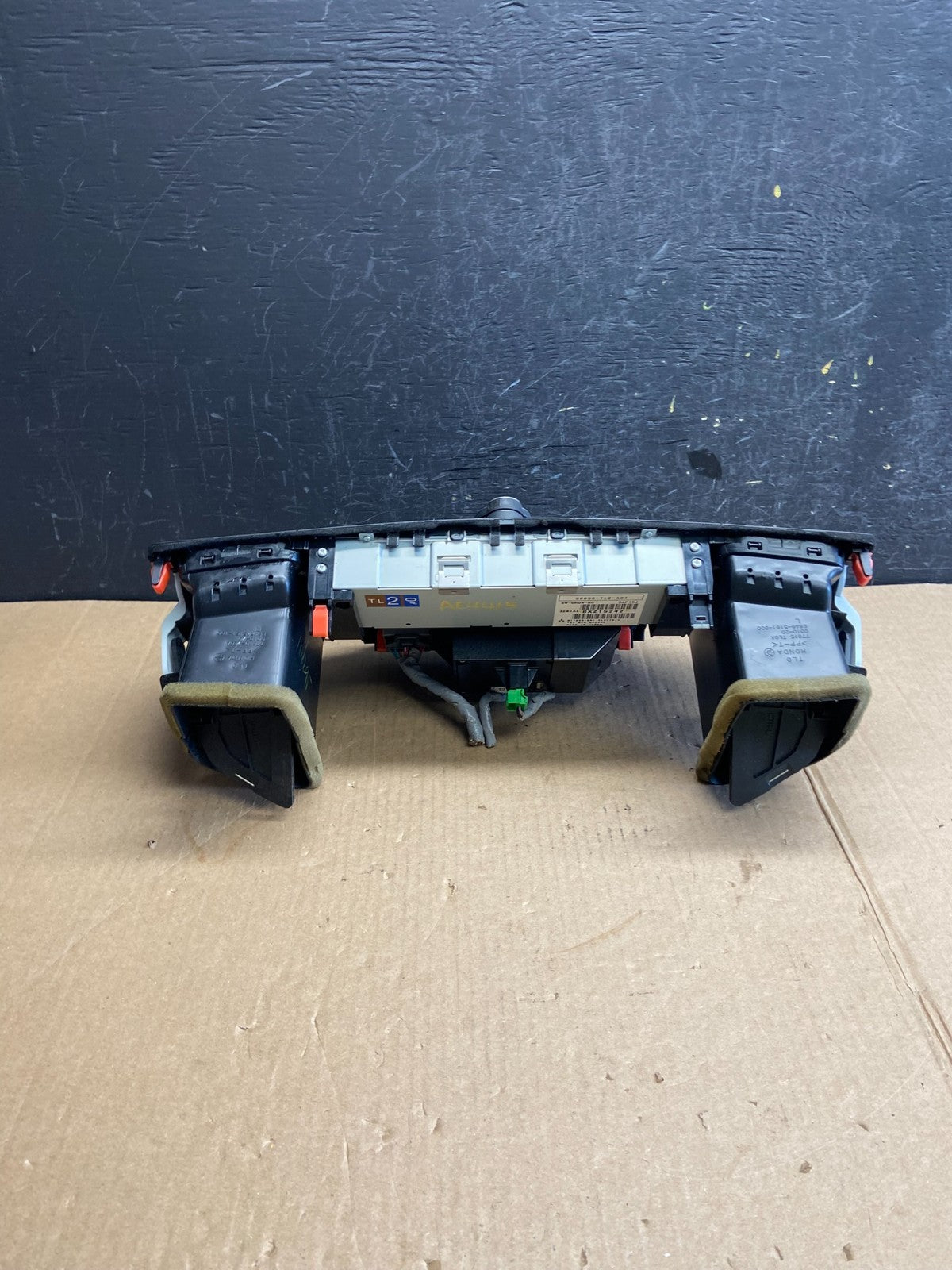 2009 to 2010 Acura TSX AM/FM CD Player Radio Audio System Air Vent AE4415 DG3