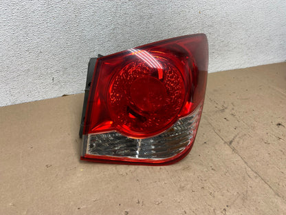 2011 2012 2013 2014 Chevrolet Cruze Right Passinger RH Side Tail Light AG5595 LK2