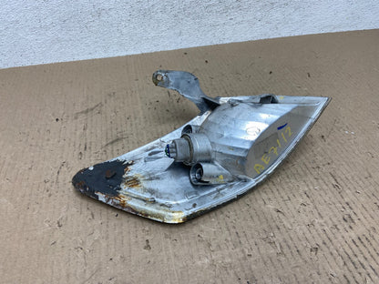 2000 - 2001 Toyota Camry Front Left Driver Lh Turn Signal AE7112 DW8