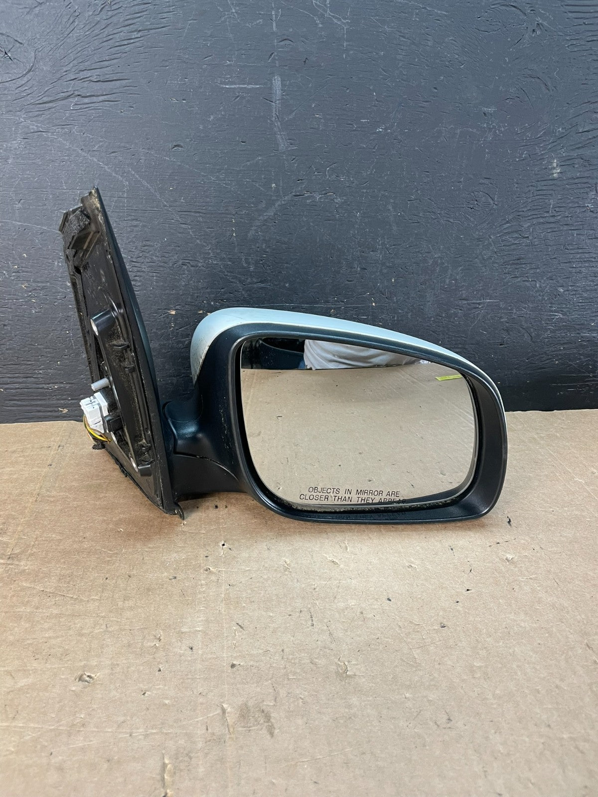 2015 to 2021 Kia Sedona Right Passenger RH Side Door Mirror AE8517 DG8