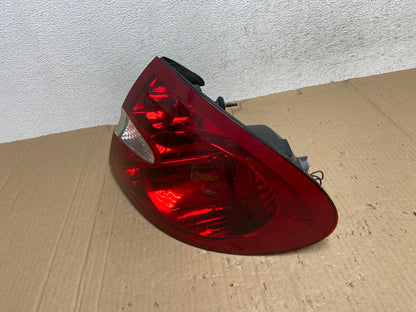 2005 to 2009 Buick Lacrosse Right Passemger RH Side Tail Light AE8983 LK1