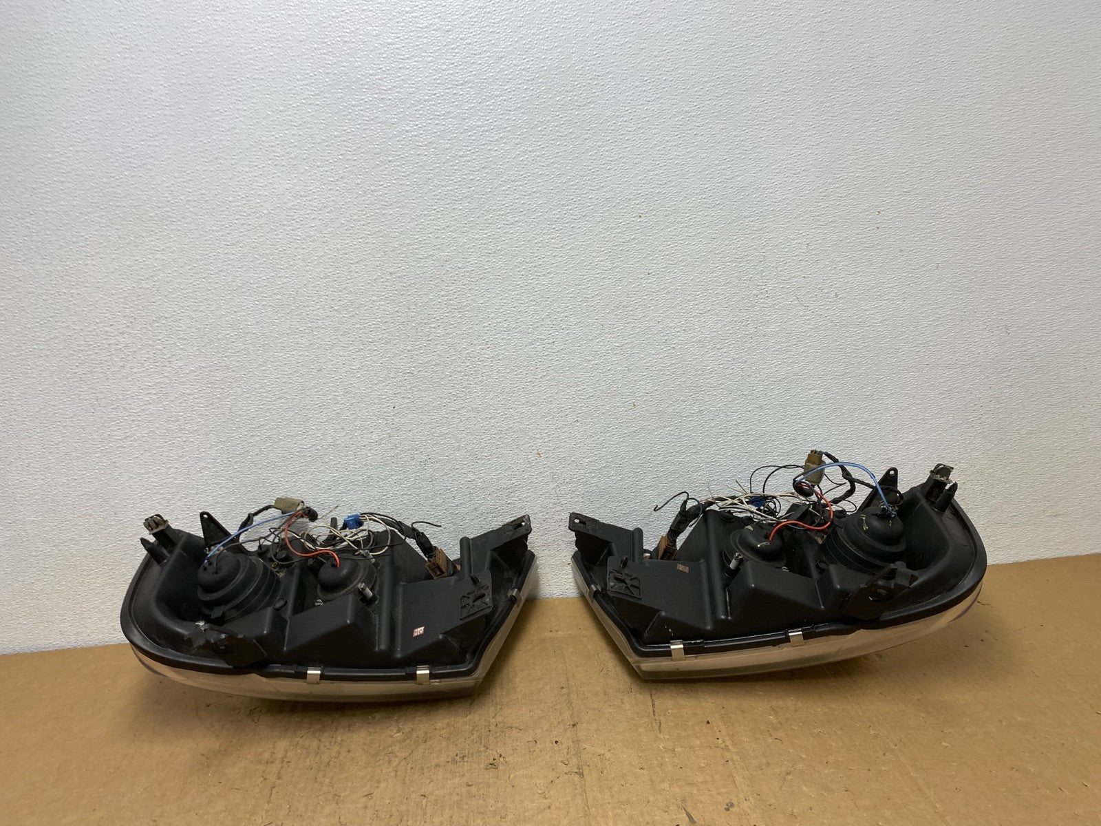 2004 to 2008 Ford F150 F-150 Left+Right Set Side LED Headlights AD0694 DG9