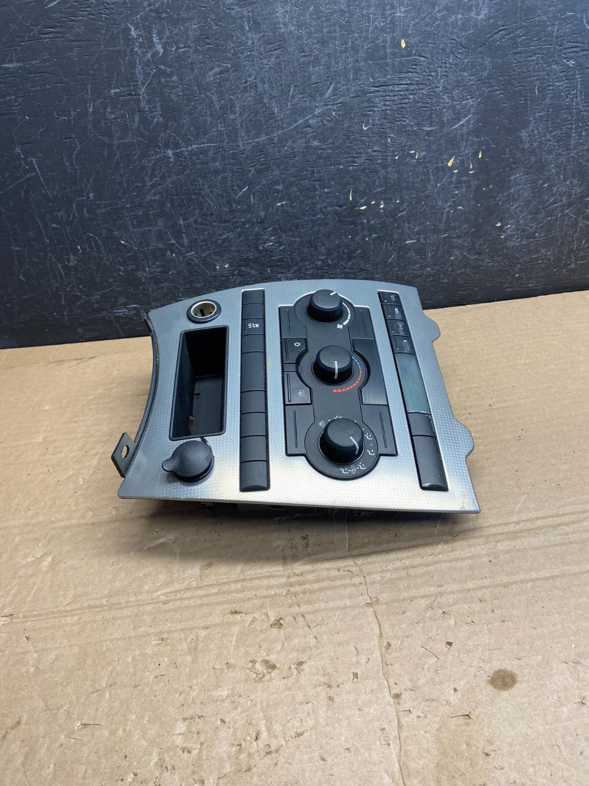 2005 2006 2007 Jeep Commander Grand Cherokee A/C Climate Control Bezel AF2047 DW2