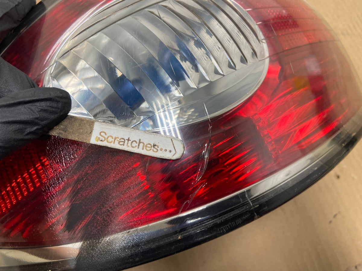 2002 to 2004 Lexus ES300 ES330 Left Driver Side Tail Light AH30143