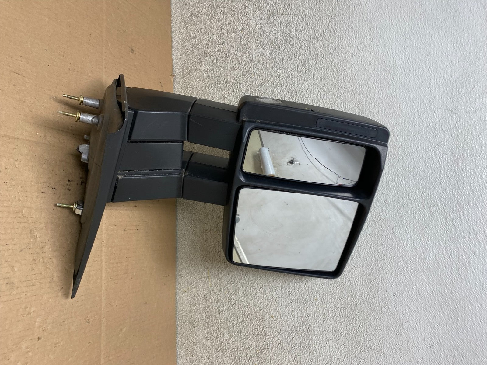 2004 to 2008 Ford F150 left driver side Mirror Extendable Dual Arm W0716 MS4