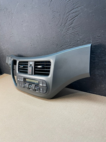 2005 to 2010 Honda Odyssey Radio Climate Control Dash Trim Bezel AE3405 DG1