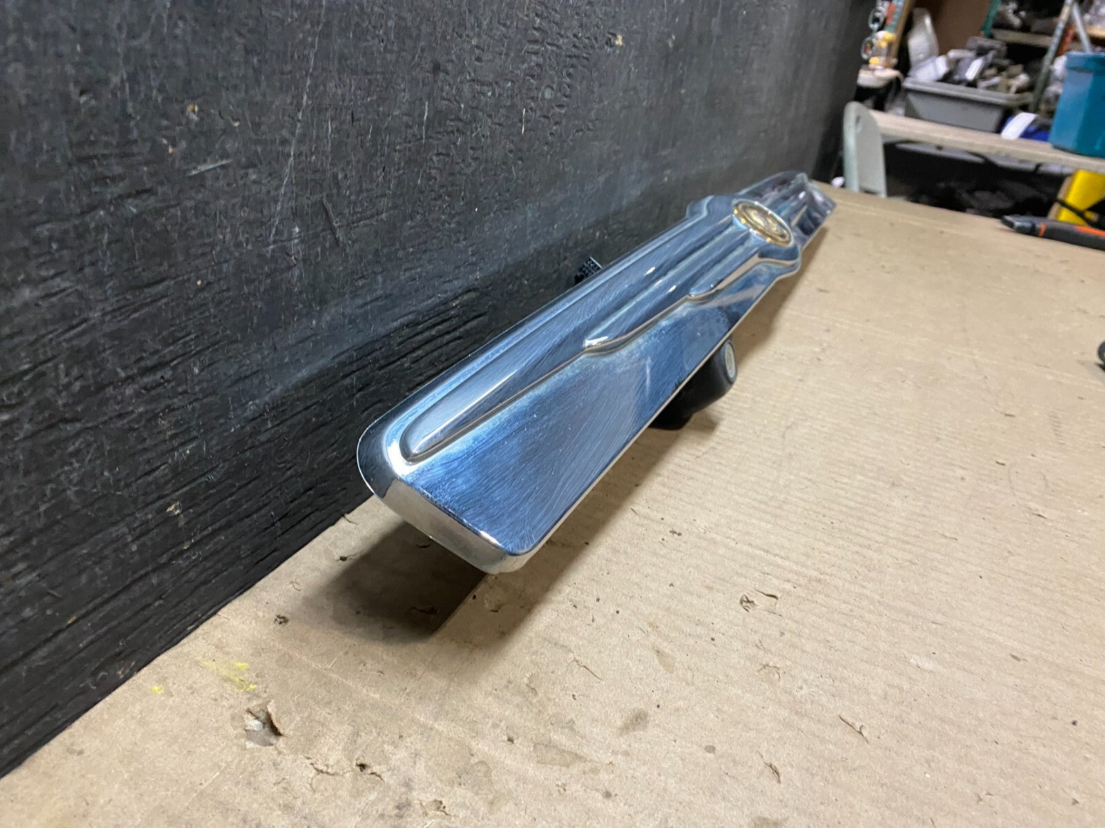 2008 to 2010 Chrysler Town & Country Tailgate Trim w/ Camera Panel OEM j0526 DG12