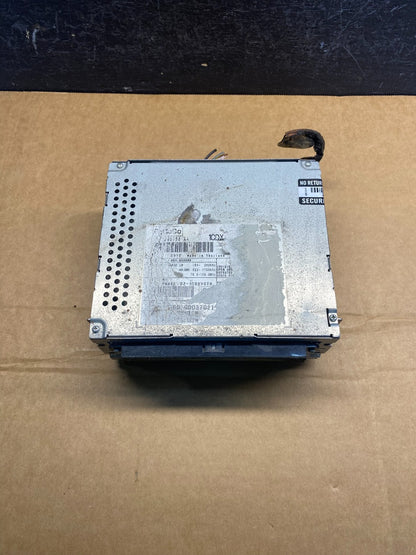 2008 to 2012 Land Rover LR2 6 Disc CD Player Radio Receiver AD73243