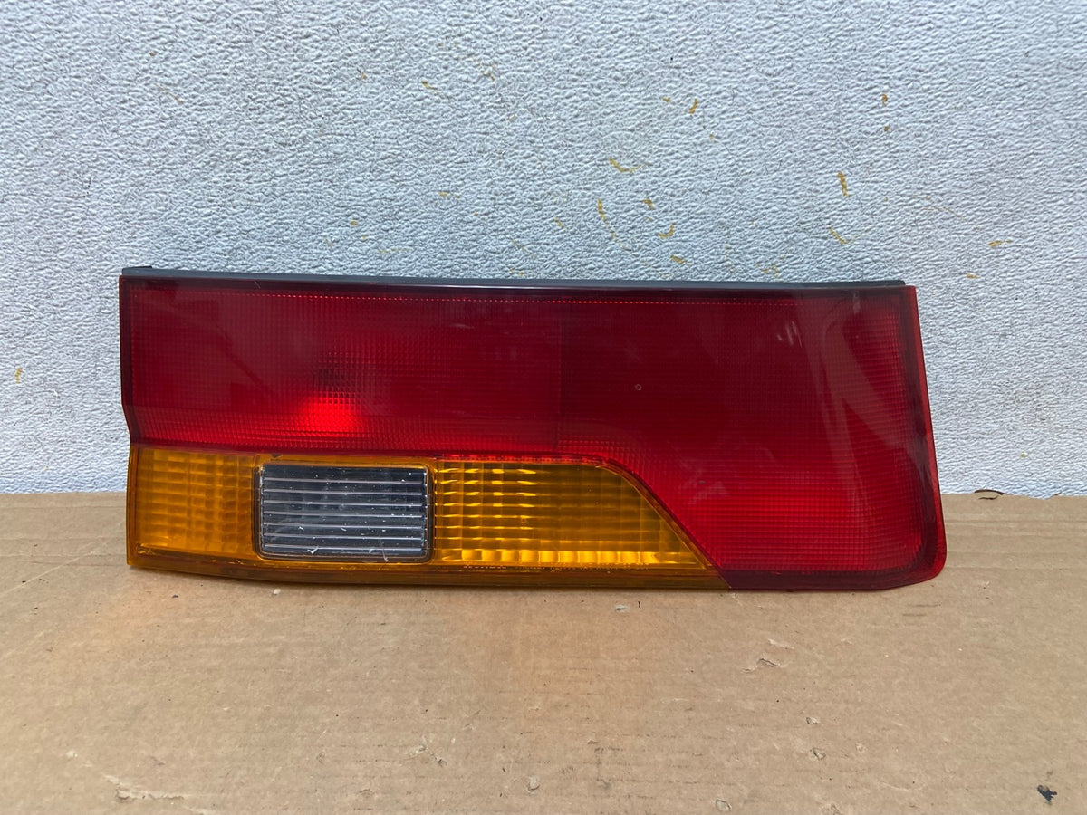 2002 2003 2004 Honda Odyssey Left Driver LH Side Tail Light Inner AH8354 LK0