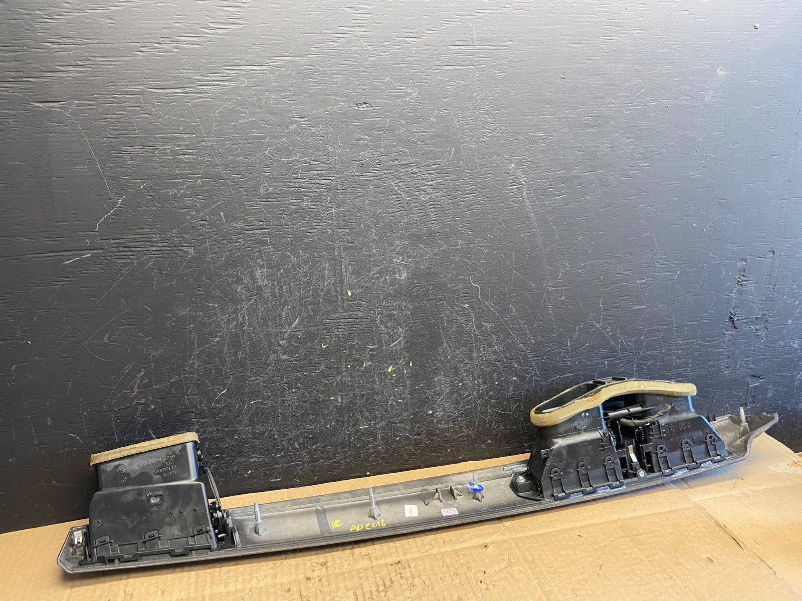2004-2010 BMW E60 528i 535i 550i Front Center Dash Air Vent Panel Trim AD2016 DG4