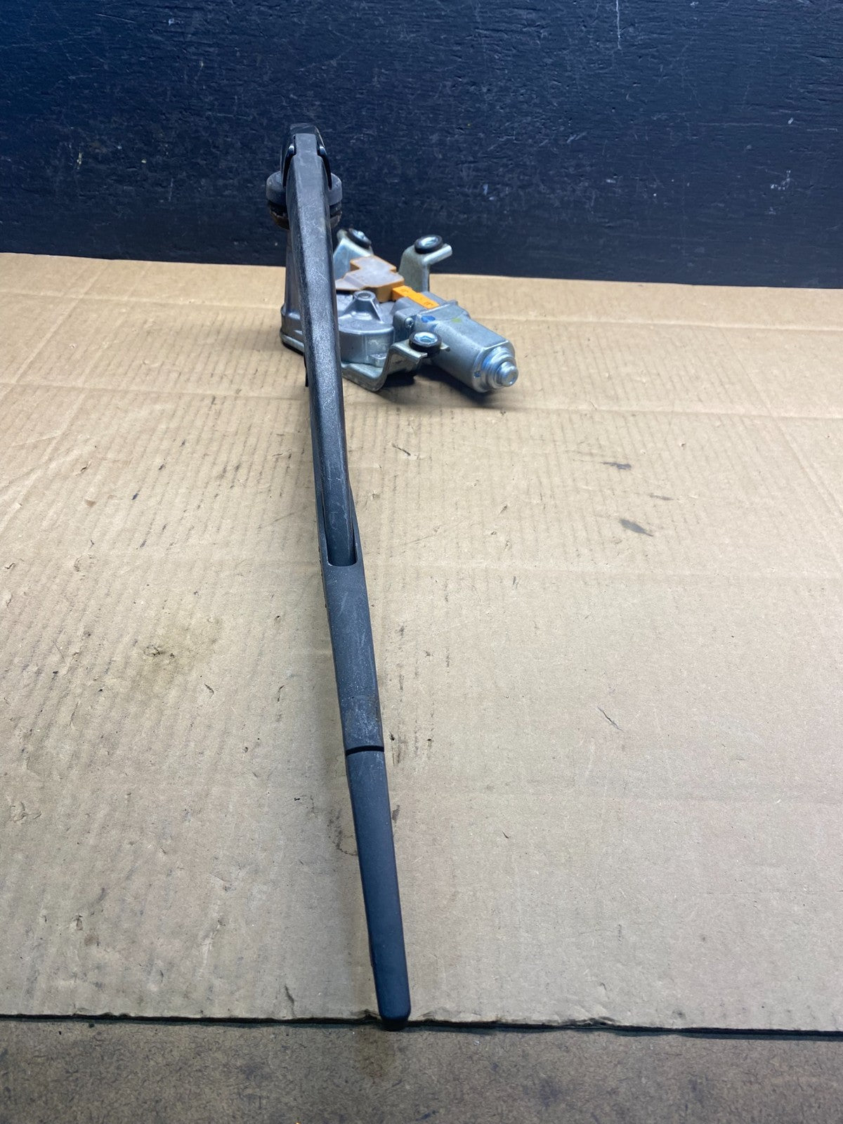 2011 to 2017 Honda Odyssey Rear Windshield Washer Wiper Motor AD50722