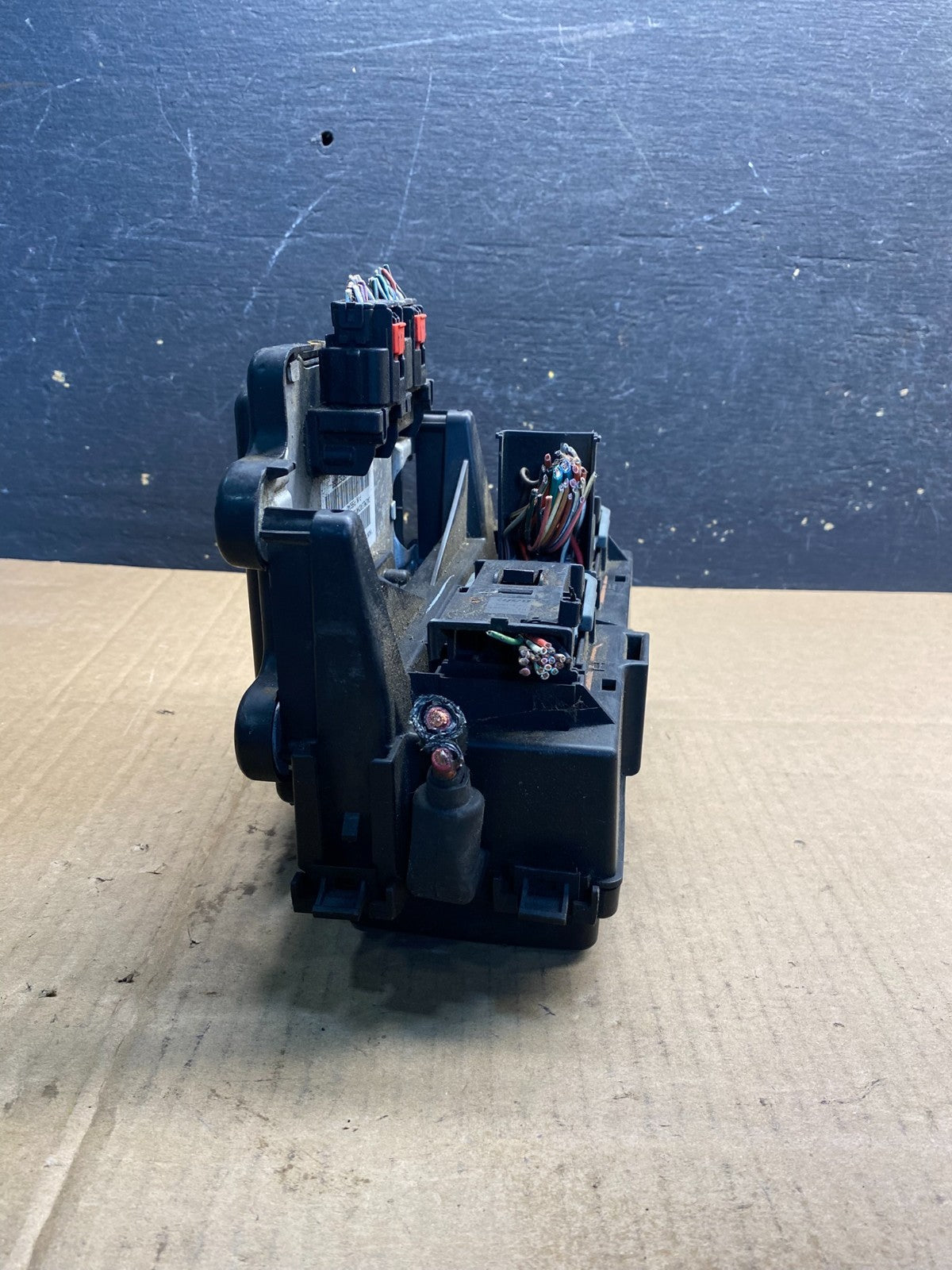 2005 Jeep Grand Cherokee Commander Fuse Box BCM Body Control Module AA7635 DG2