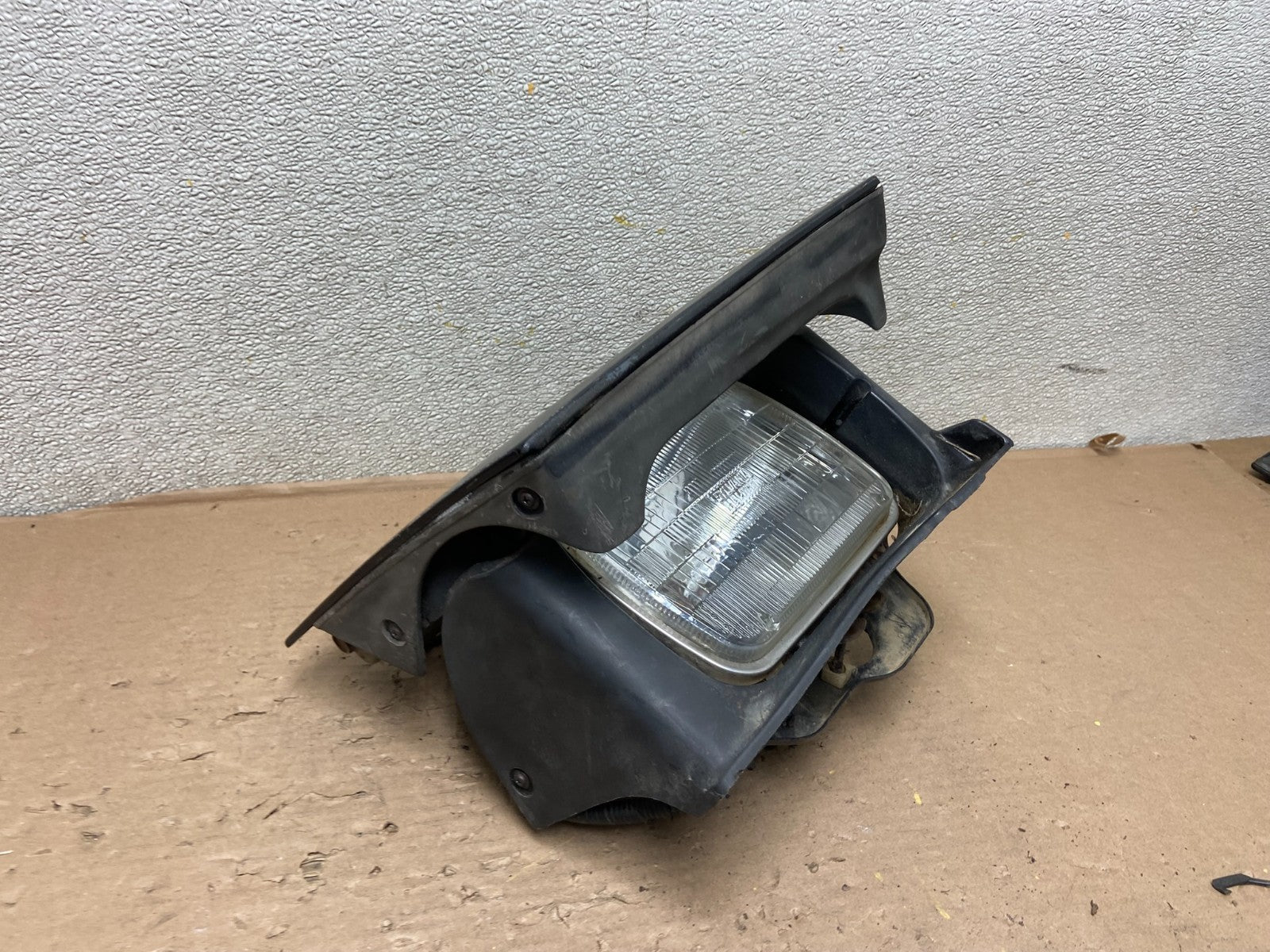 1986 - 1991 Mazda RX7 RX-7 Right Passenger RH Halogen Headlight OEM ab0855 DG2