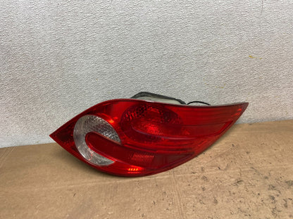 2006 - 2010 Mercedes W251 R-CLASS Right Passenger RH Side Tail Light Y7117 DW0