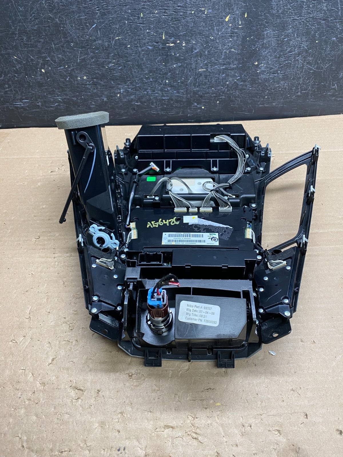 2008-2012 Cadillac CTS A/C Heater Radio Climate Control Panel Bezel OE AG6426 DG5