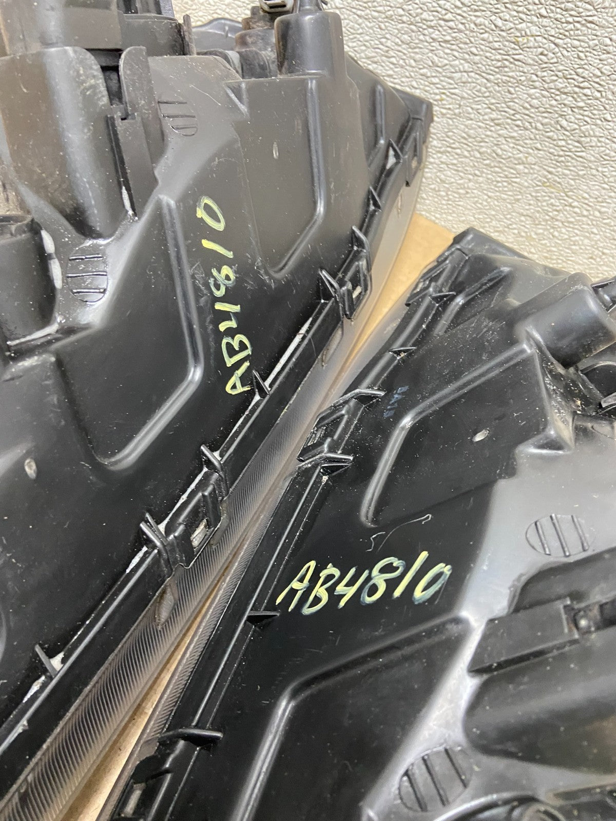 2004 2005 2006 Hyundai Elantra Left+Right Set Halogen Headlights AB4810 DW10