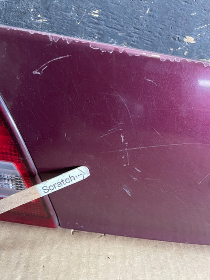 1995 1996 Toyota Camry Center Trunk Rear Tail Light OEM ab3147 DG3