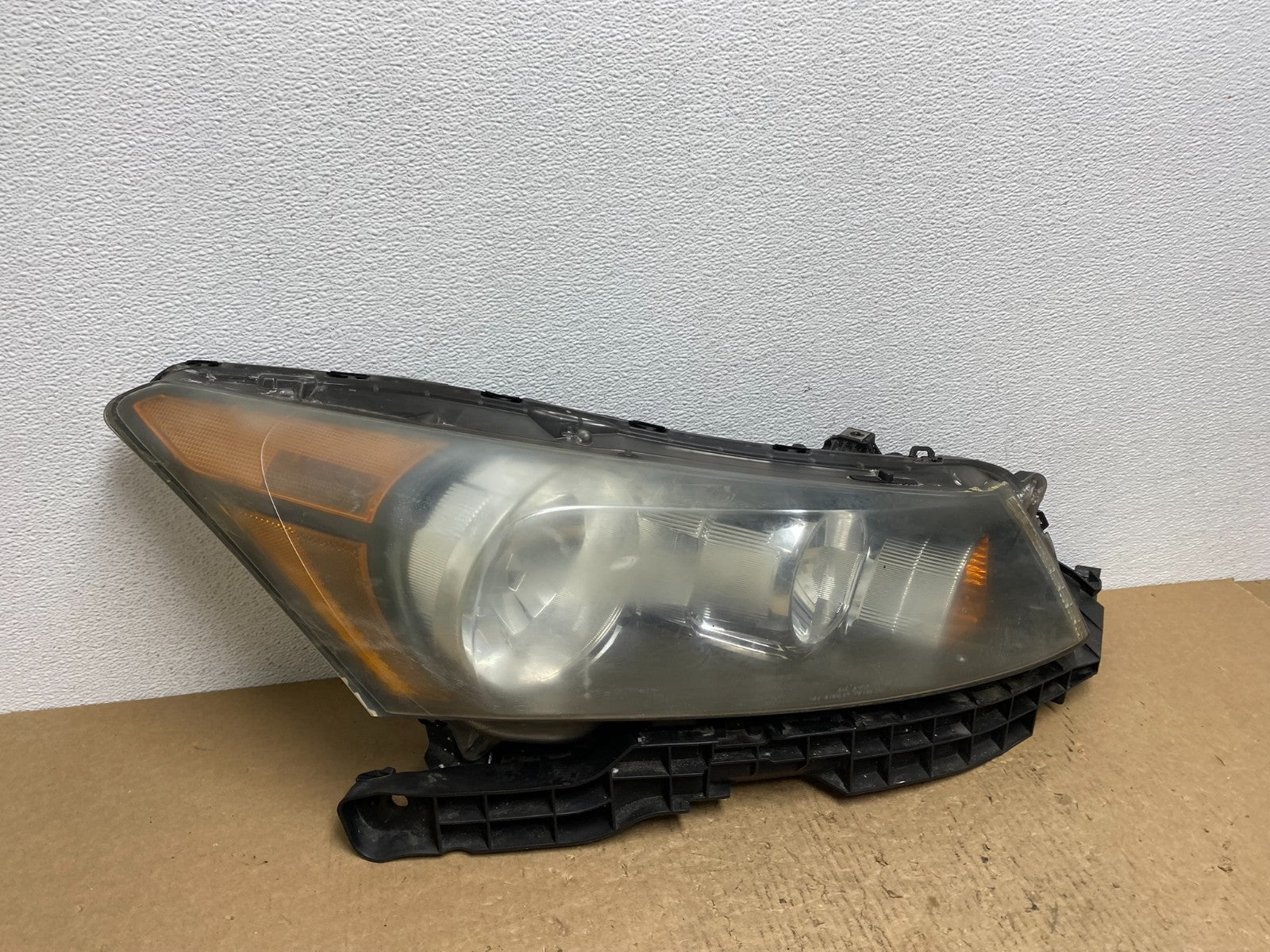 2008 to 2012 Honda Accord Sedan Right Passenger RH Headlight AC1575 DW2