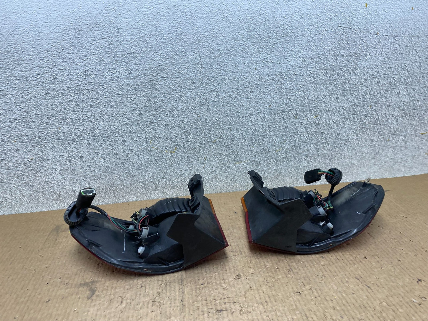 2002 2003 2004 Honda Odyssey Left+Right Side Tail Lights W5468 DW7