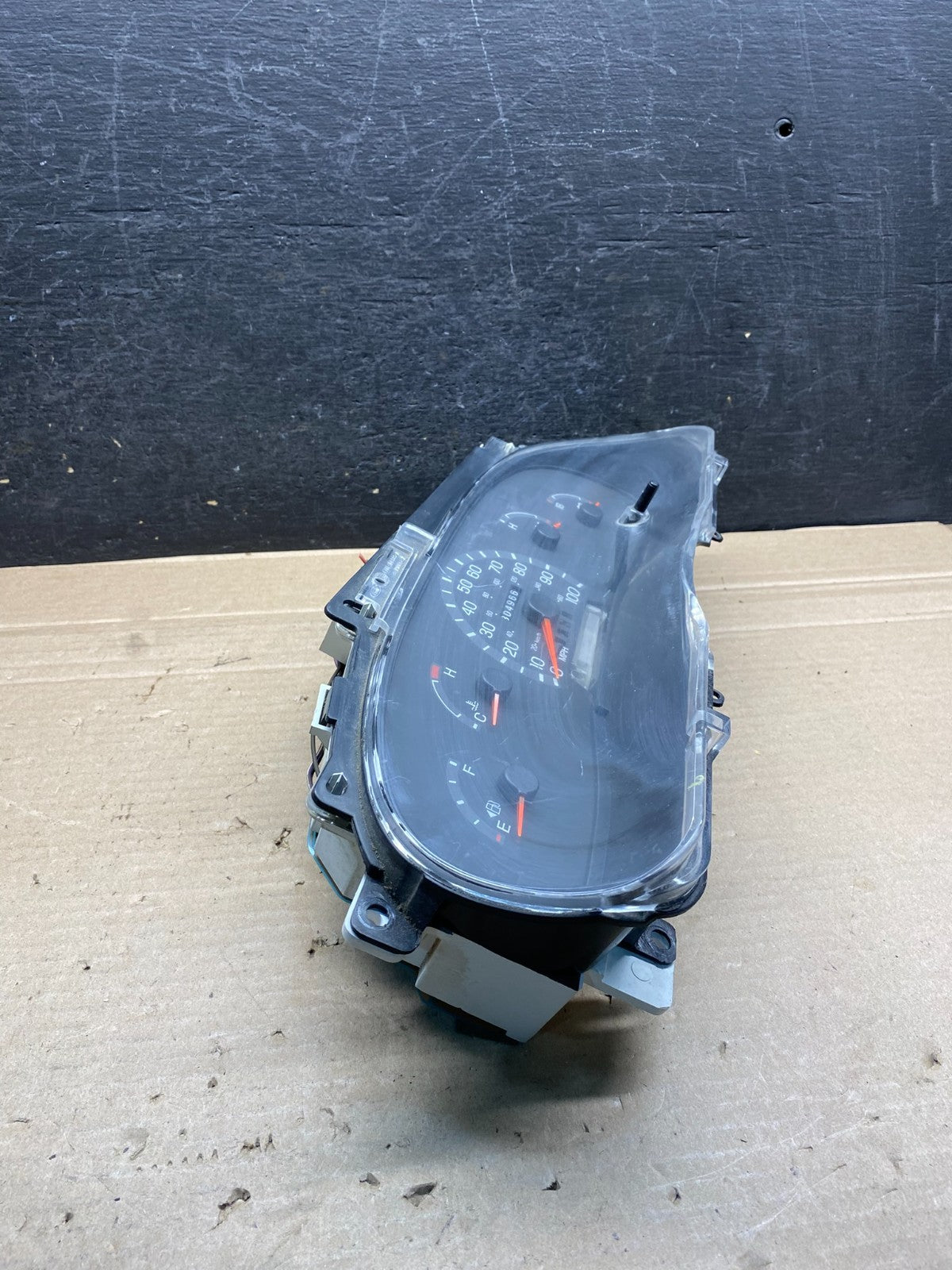 2001-2002 Ford Econoline E250 E350 Van Speedometer Instrument Cluster AH7529 DG1