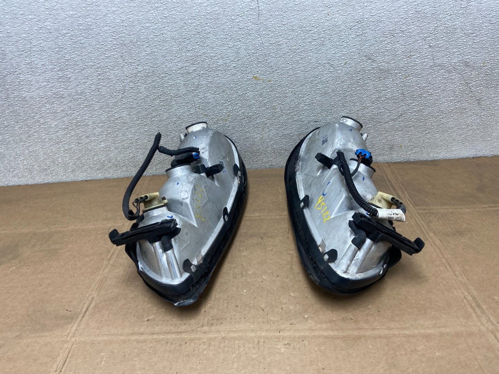 1997 to 2003 Chevrolet Malibu Left+Right Side Headlights OEM Y5122 DW10