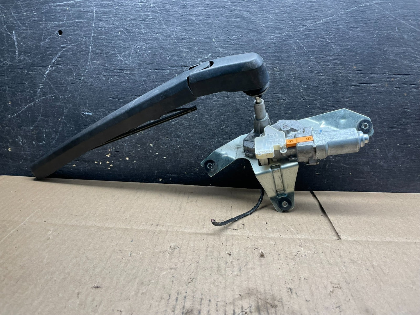 2010-2017 Chevrolet Equinox Rear Glass Windshield Wiper Motor V9205 DG1