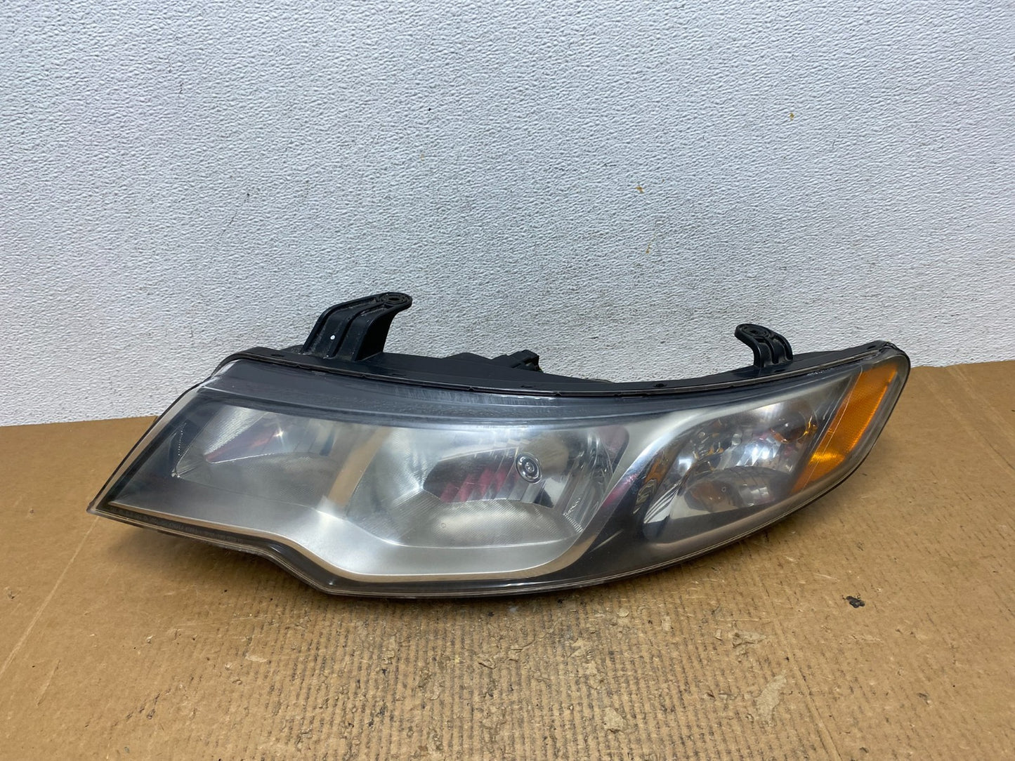 2010 to 2013 Kia Forte Koup Left Driver LH Halogen Headlight AE2702 DW0