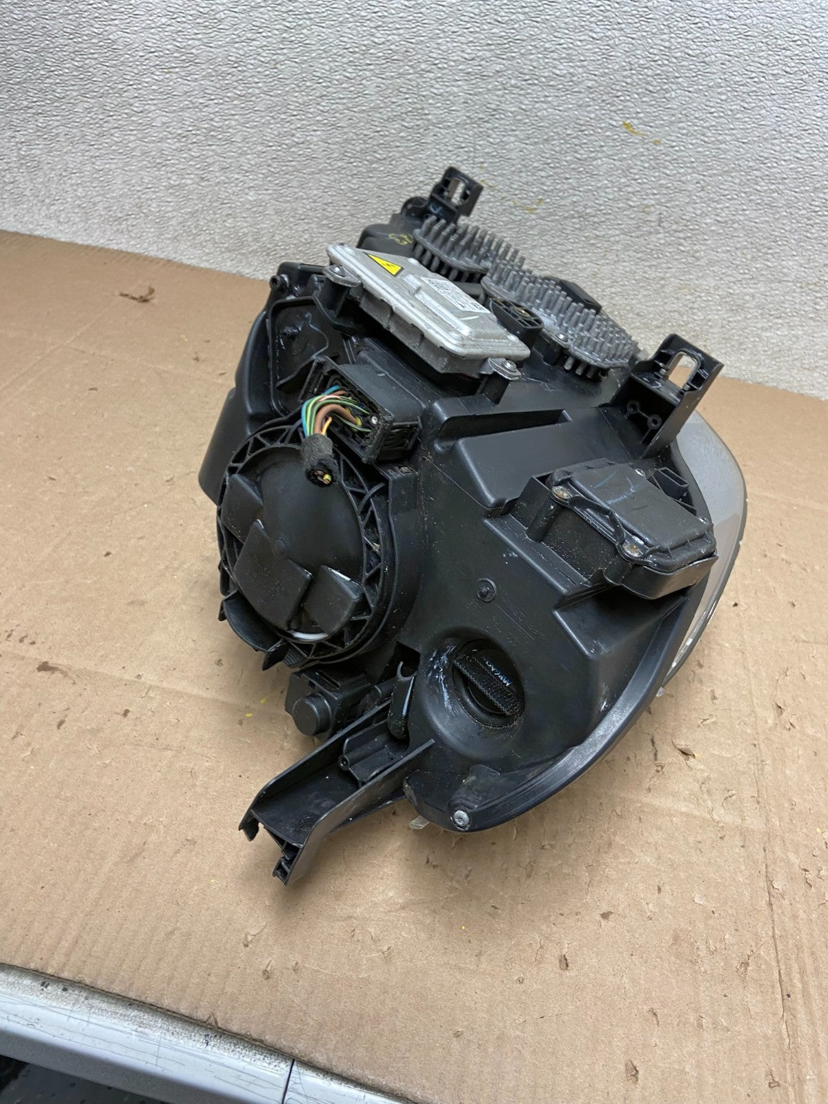 2011 to 2013 BMW X5 Left Driver LH Side Headlight Xenon HID OEM Y2923 DW8