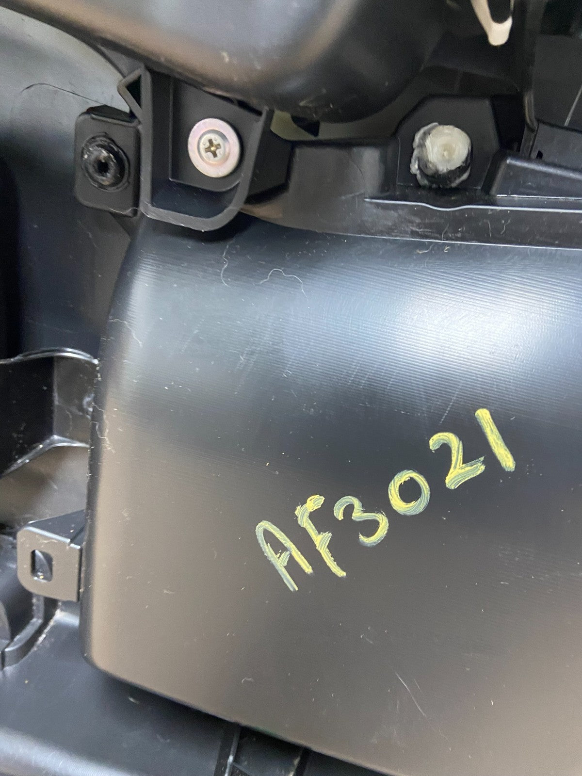 2018-2020 Honda Accord Front Right Passenger RH Side Door Panel AF3021 DG9
